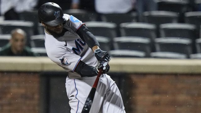 Royals-White Sox suspended by rain after 8 innings