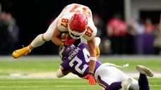 Chiefs&#8217; Kelce returns from ankle injury, scores TD vs. Vikings