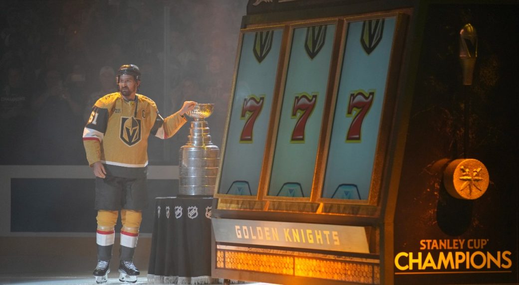 Golden Knights Raise Stanley Cup Championship Banner In Touching Ceremony Bvm Sports 