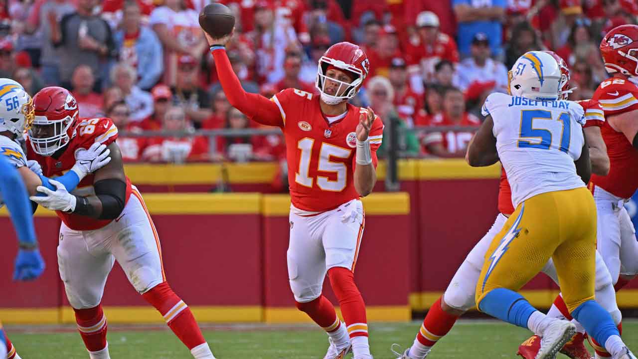 Kansas City Chiefs Could Learn a Few Things from Kansas City Royals, News,  Scores, Highlights, Stats, and Rumors