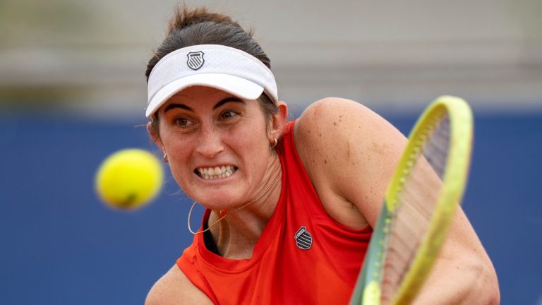 Team Canada's Rebecca Marino hits a return during her loss to Lourdes Carle in semi-final tennis singles action at the Pan Am Games in Santiago, Chile on Friday, Oct. 27, 2023. (Frank Gunn/CP)