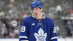 Toronto Maple Leafs' Fraser Minten is pictured during NHL pre-season hockey action against the Detroit Red Wings in Toronto. (Chris Young/CP)