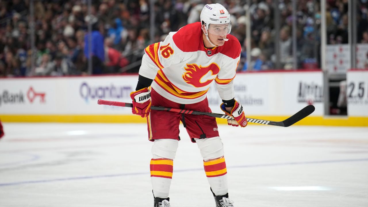 Canucks Acquire Nikita Zadorov