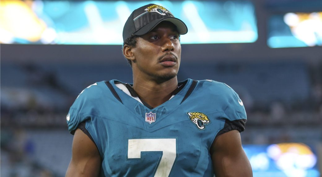 Jaguars WR Zay Jones arrested on misdemeanour domestic battery charge