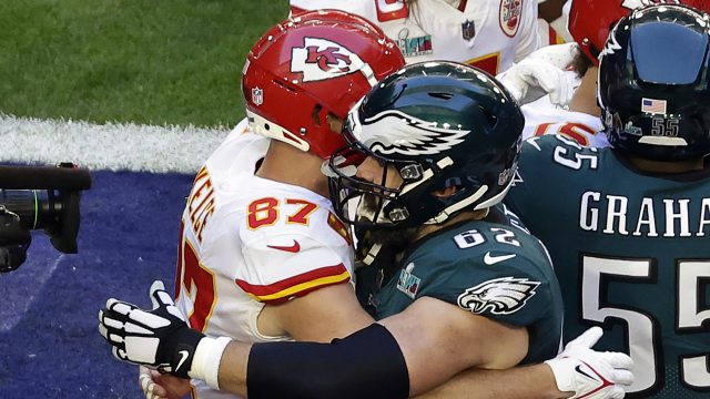 Super Bowl Opening Night highlights: Eagles players speak to media; Donna  Kelce stars