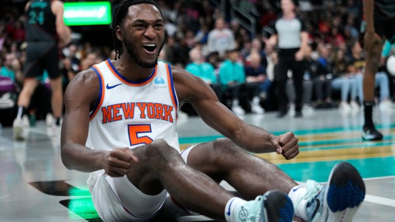 New York Knicks guard Immanuel Quickley (5) reacts after a play in the fourth quarter of an NBA basketball game against the Washington Wizards, Friday, Nov. 17, 2023, in Washington. (Jacquelyn Martin/AP)