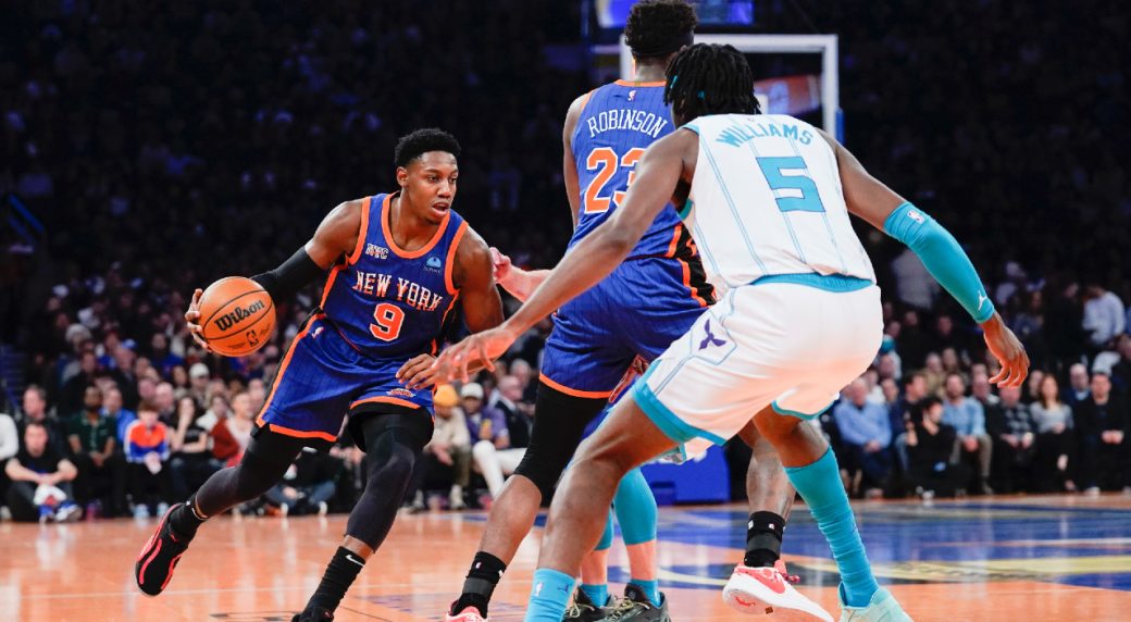 Knicks rout earn wildcard spot to advance in the InSeason