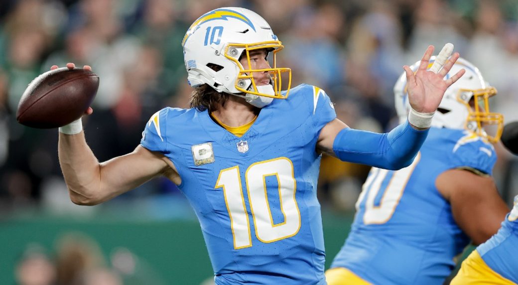 Chargers QB Justin Herbert questionable vs. Steelers with high-ankle sprain