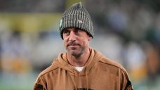 Report: Jets&#8217; Aaron Rodgers targeting mid-December return from torn Achilles