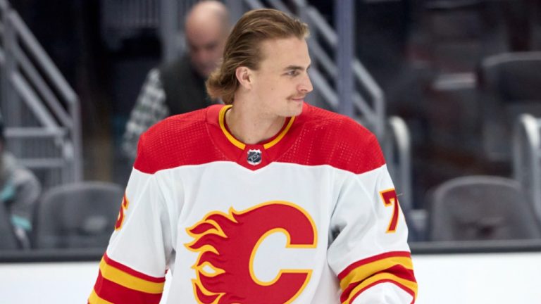 Calgary Flames forward Martin Pospisil (76) skates on the ice during warmups before playing the Seattle Kraken. (John Froschauer/AP)