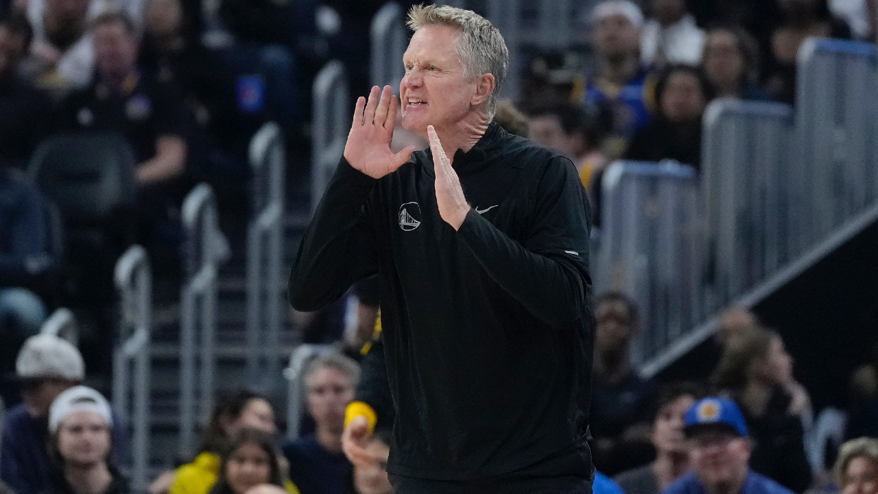 ‘Unconscionable’: Warriors’ Steve Kerr incensed by late foul call