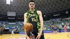 AP Player of the Week: Canadian Edey leads No. 1 Purdue to Maui title