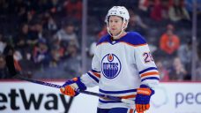 Oilers&#8217; Brown exits with apparent lower-body injury vs. Stars