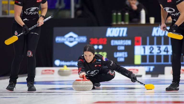 Kerri Einarson in action during the KIOTI National on Tuesday, Nov. 7, 2023, in Pictou County, N.S. (Anil Mungal/GSOC)