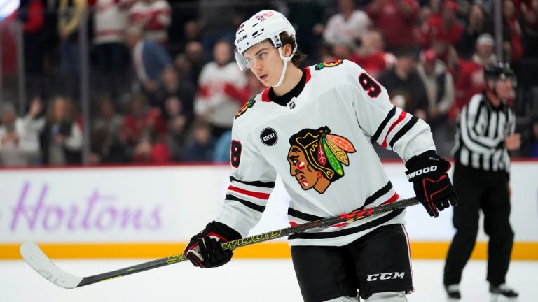 Chicago Blackhawks centre Connor Bedard was the NHL's rookie of the month for November. (Paul Sancya/AP)