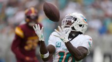 Hill, Achane score two TDs as the Dolphins move to 9-3 with win over Commanders