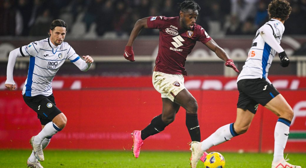 Zapata double helps Torino beat misfiring Atalanta in Serie A