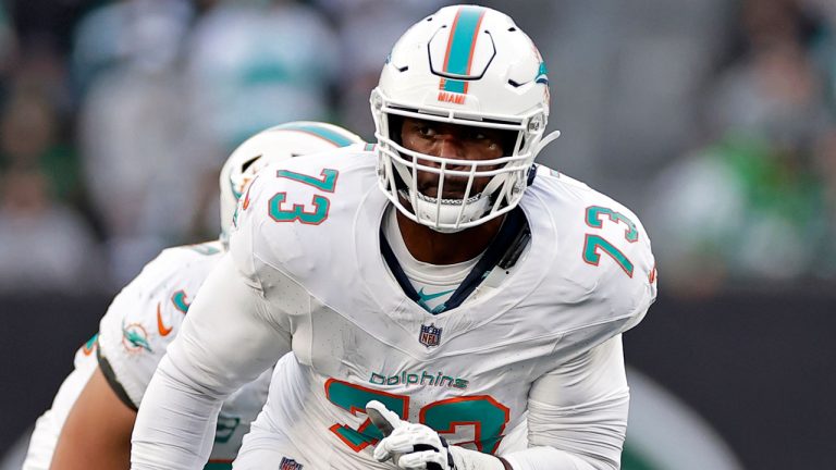 Miami Dolphins extend OL Austin Jackson through 2026 season - Sportsnet.ca