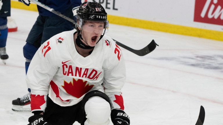 Canada's Owen Allard (21) celebrates his goal against Finland during second period hockey action at the IIHF World Junior Hockey Championship in Gothenburg, Sweden on Tuesday, Dec 26, 2023. (Christinne Muschi/CP)