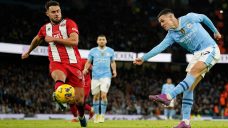 Premier League roundup: Man City tops lowly Sheffield; Wolves dump Everton