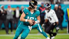 Jaguars&#8217; Lawrence lands in concussion protocol after mistake-prone loss