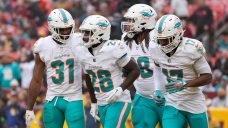 NFL Week 13 Roundup: Dolphins rout Commanders, Lions hold off Saints