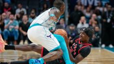 Hayward scores 24 points as hot-shooting Hornets hold off Raptors