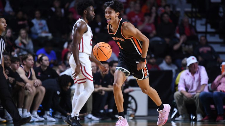 Princeton's Xaivian Lee, right. (Ryan Samson/Sideline Photography)