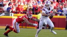 Bills hang on to beat Chiefs after costly penalty on Kansas City