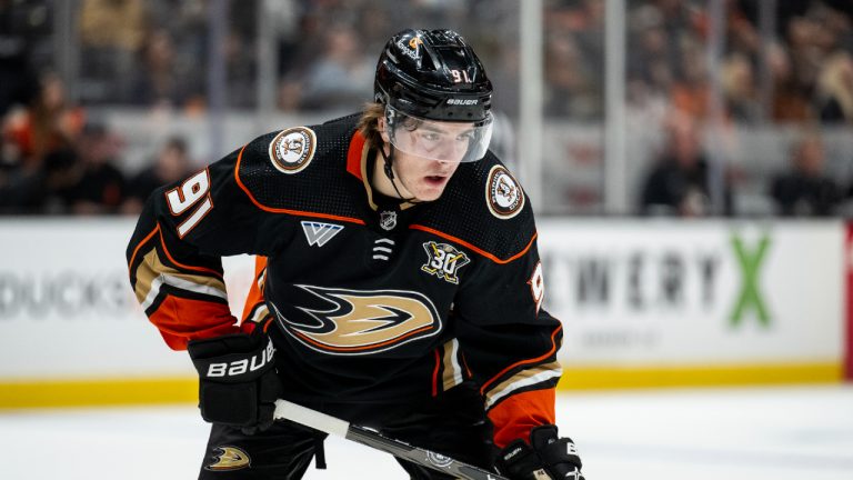 Anaheim Ducks center Leo Carlsson (91) during an NHL hockey game against the Dallas Stars, Thursday, Oct. 19, 2023, in Anaheim, Calif. (Kyusung Gong/AP)