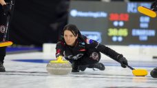 Defending champ Einarson steals spot in WFG Masters semifinals from Gim