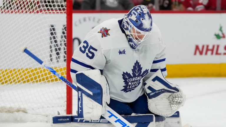 Toronto Maple Leafs goaltender Ilya Samsonov stops the puck during the third period of an NHL hockey game against the Chicago Blackhawks Friday, Nov. 24, 2023, in Chicago. (Erin Hooley/AP)