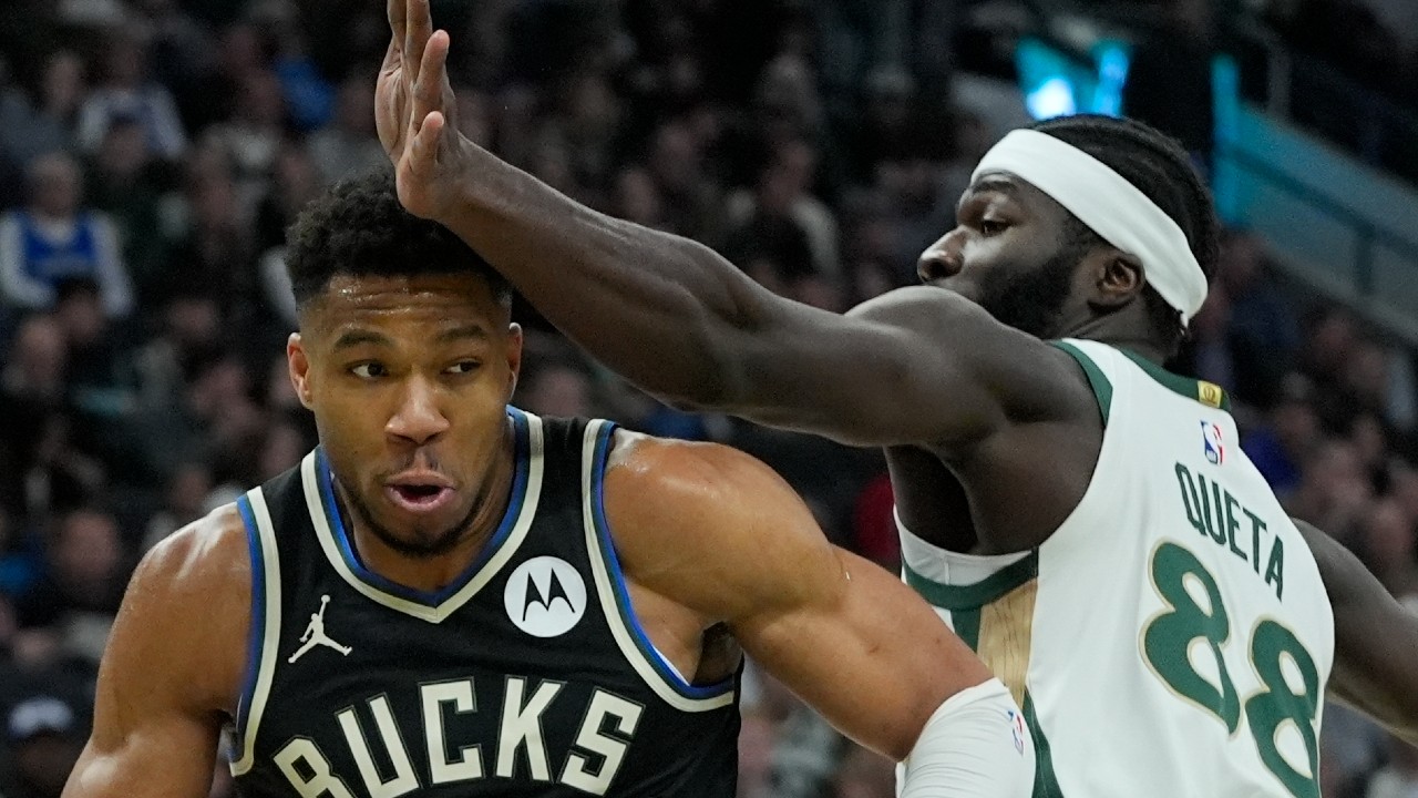 Portis, Antetokounmpo shine in Bucks’ blowout of Celtics