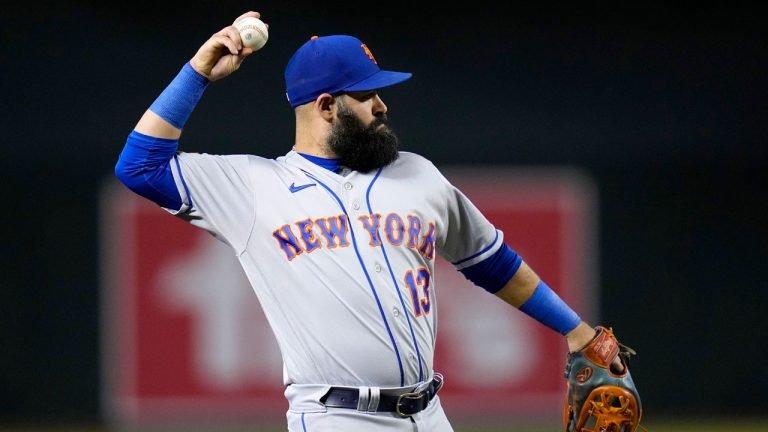 New York Mets' Luis Guillorme warms up during the first inning of a baseball game against the Arizona Diamondbacks Thursday, July 6, 2023, in Phoenix. (Ross D. Franklin/AP)