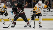 Penguins&#8217; Letang, Malkin combine for delayed-penalty own goal in loss to Coyotes