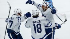 Matthews scores 40th as Maple Leafs beat Jets, sweep home-and-home series