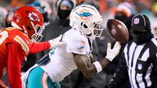 Dolphins&#8217; Tyreek Hill tastes cold defeat in long-awaited return to Kansas City