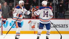 Oilers top Red Wings in OT to tie franchise record with ninth straight win