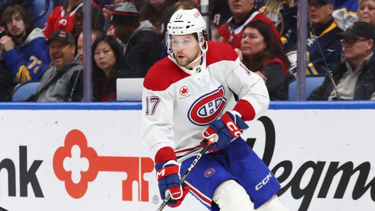 Montreal Canadiens right wing Josh Anderson (17) carries the puck during the second period of an NHL hockey game against the Buffalo Sabres Saturday, Dec. 9, 2023, in Buffalo, N.Y. (AP)