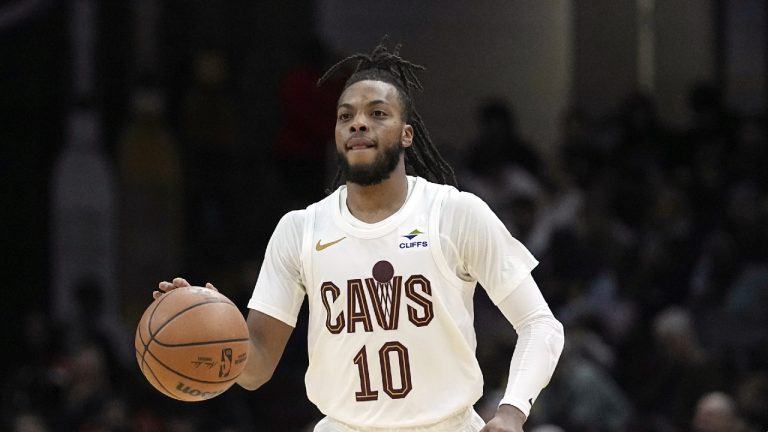 Cleveland Cavaliers guard Darius Garland (10) in the second half of an NBA basketball game against the Miami Heat, Wednesday, Nov. 22, 2023, in Cleveland. (Sue Ogrocki/AP)