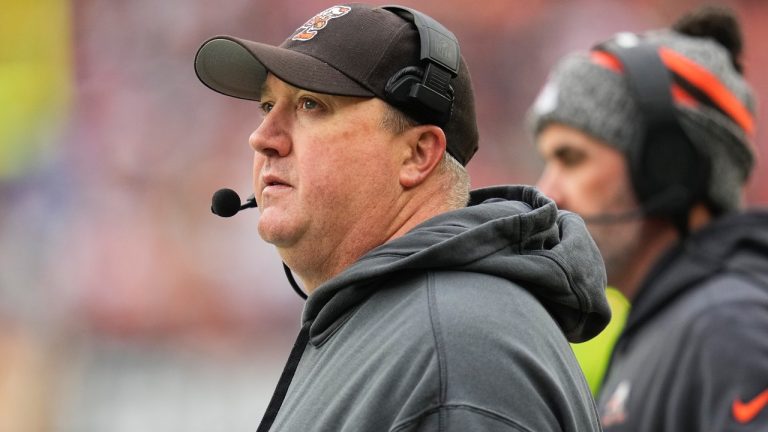 Cleveland Browns offensive coordinator Alex Van Pelt watches from the sidelines during an NFL football game against the Jacksonville Jaguars, Sunday, Dec. 10, 2023, in Cleveland. (AP Photo/Sue Ogrocki)