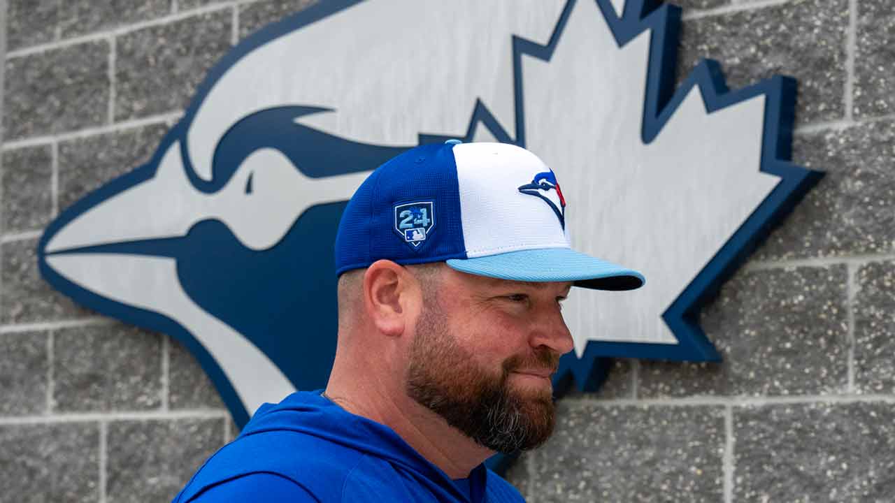 Blue Jays agree to terms with manager John Schneider on three-year deal -  Oak Bay News
