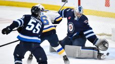 Jets extend win streak to four games with victory over Blues