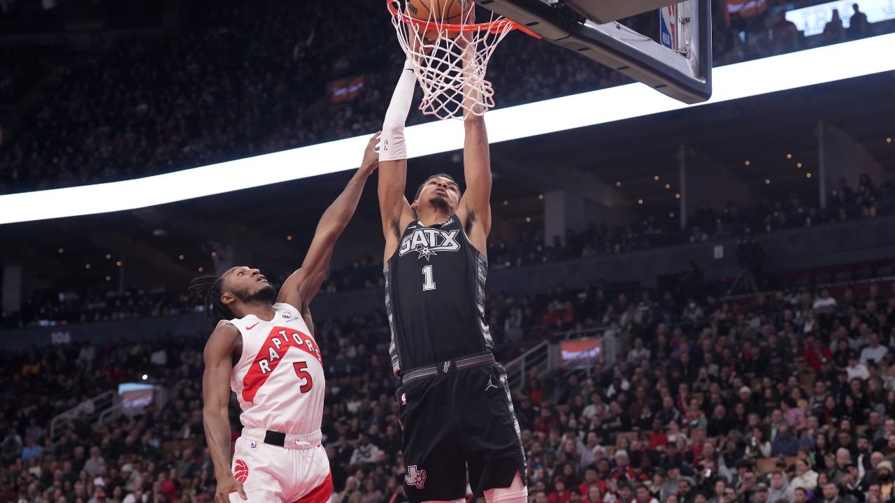 Toronto Raptors on X: The double leg sleeve is back 👀