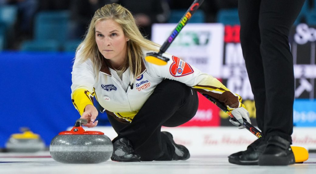 Manitoba’s Jennifer Jones stays perfect at her last Scotties Tournament of Hearts