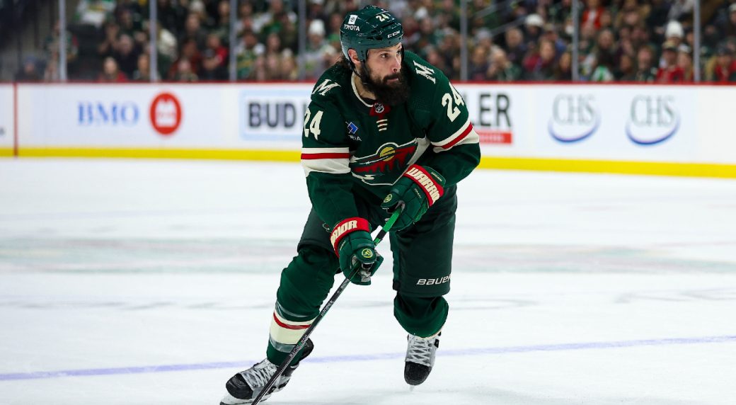 Wild's Bogosian exits game vs. Jets with upper-body injury