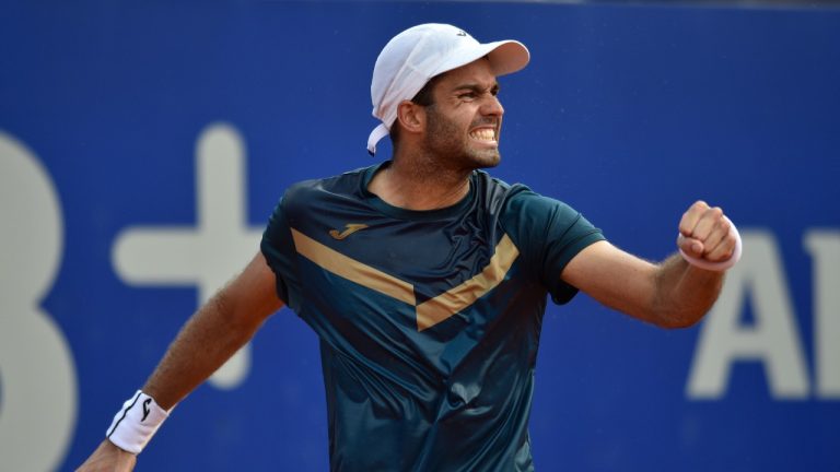 Argentina's Facundo Diaz Acosta celebrates a point during an Argentina Open ATP final tennis match against Chile's Nicolas Jarry,at Guillermo Vilas Stadium in Buenos Aires, Argentina, Sunday, Feb. 18, 2024. (Gustavo Garello/AP)