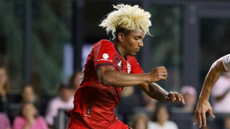 Inter Miami midfielder Rodolfo Pizarro (10) moves the ball past Toronto FC defender Luke Singh (26) during the first half of an MLS soccer match Saturday, Aug. 21, 2021, in Fort Lauderdale, Fla. THE CANADIAN PRESS/AP/Rhona Wise