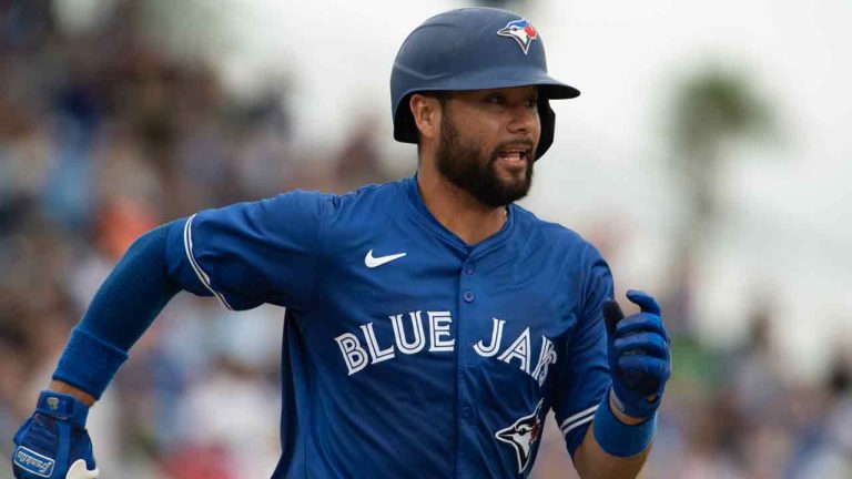 Toronto Blue Jays infielder Isiah Kiner-Falefa runs out a ground ball during Spring Training action against the Boston Red Sox Friday, March 22, 2024, in Dunedin, Fla. (Mark Taylor/CP)