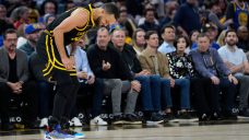 Warriors&#8217; Stephen Curry out short-term with sprained ankle